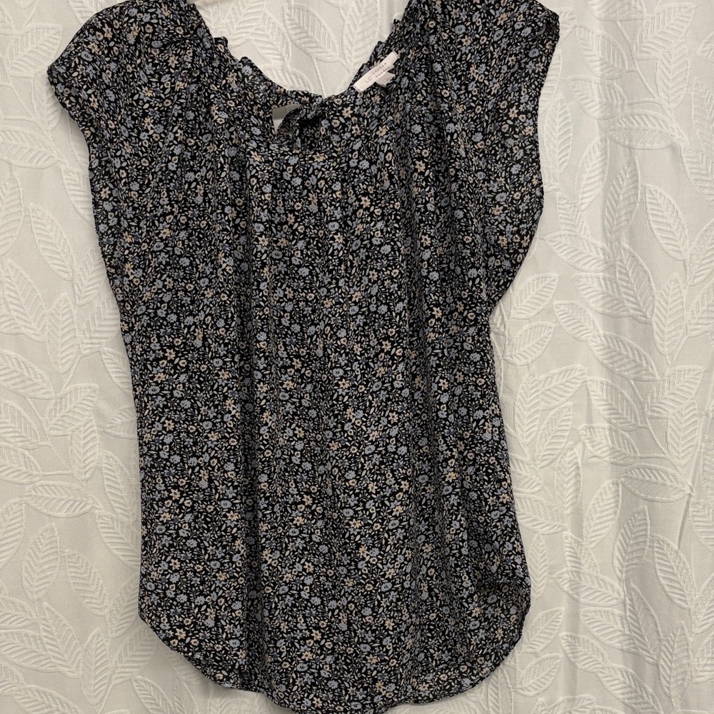 LC Lauren Conrad Black Floral Tie-Neck Peasant Blouse